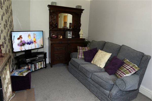 smart tv for streaming in the lounge at Llwyn Beuno-llynholidays.wales